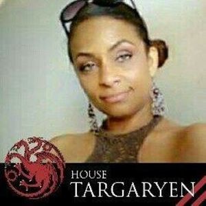 Meet your Posher, Monique